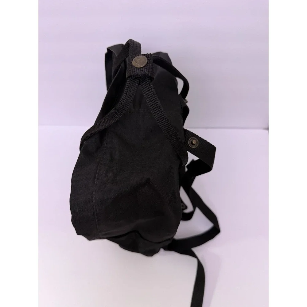 Fjallraven Kanken 23510‎ Classic Unisex Water resistant Zip Backpack In Black